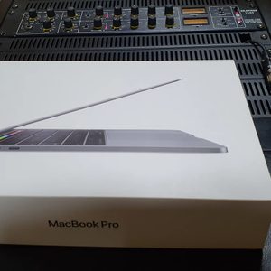 2019 맥북프로 macbook pro13인치 팝니다
