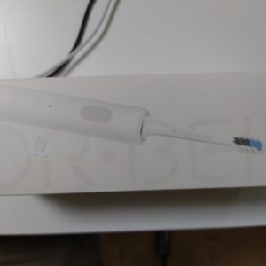 샤오미 닥터베이 음파칫솔(칫솔모2개) 신품 팝니다