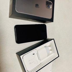 아이폰11pro 아이폰11프로 512GB 팝니다. 구성품 미사용(스페이스 그레이,실버)