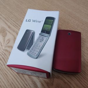 LG 폴더폰. 와인폰 팝니다. 폴더폰 피처폰 공부폰 효도폰 3G