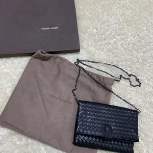 보테가(정품) 위빙가죽 클러치겸 미니체인크로스백(정품클러치리폼제품)