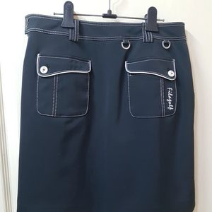 H라인이고 스판력이있어부드럽고 운동이나 평상시입어도예쁨속바지있구 스판도있어 편해요 거의새거나다름없어요55반.66