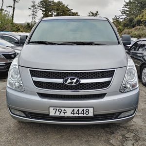 16년형 그랜드스타렉스
12인승 럭셔리
모델판매합니다.