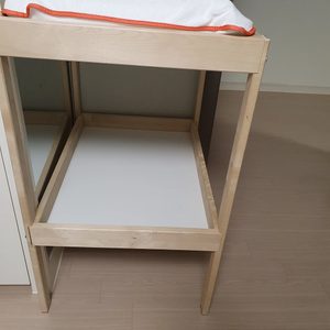 이케아 기저귀갈이대 (기저귀교환대) 커버포함