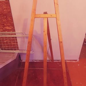 이젤칠판 이젤화이트보드 나무이젤 팝니다.