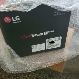 lg시네빔 빔프로젝트 빔프로젝터 4k hu70la 미개봉신제품