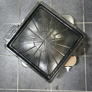 업소용 린나이 가스렌지 ,고기불판 판매합니다. 가스,불판 셋트 판매입니다.가스 13개 불판 11개 있습니다