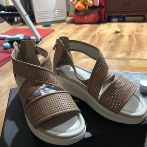 여성 신발 여름신발 샌들 235 새상품