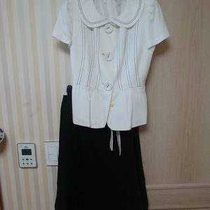 SATIN정장 세트 35000원)SATIN 사틴 정장 흰색 반팔 자켓,치마(새옷) 세트