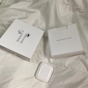 에어팟2,에어팟,에어팟2세대