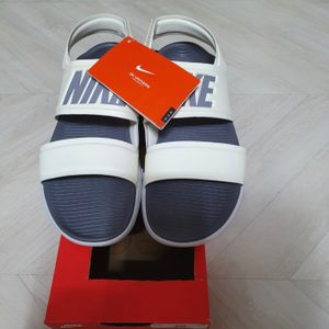 (새상품) 나이키 탄준샌들 여름샌들 나이키신발