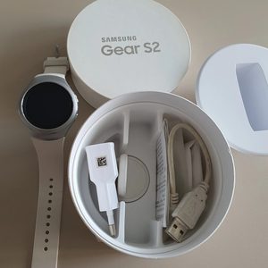 삼성 기어S2(Gear S2) SKT 정상해지 기기 저렴히 팔아요
