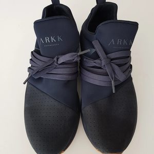 아크 코펜하겐 남성 운동화