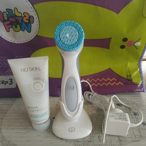 뉴스킨 루미스파, 전용 클린징폼(새제품) 팔아요~~