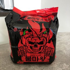불마왕라면 4개입 판매합니다.