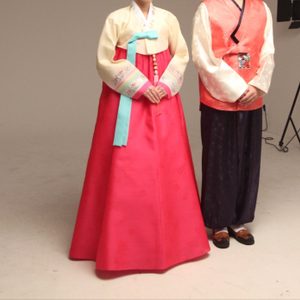 여성한복(치마,저고리,속치마,속바지,가방,노리개)