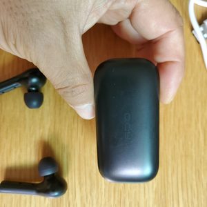 QCY-T5 팝니다. qcy- t1 같이 팝니다