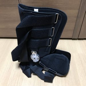 아킬레스건보조기,깁스대용 다리보조기,발뼈발목골절 보조기,각도조절형 에어워커