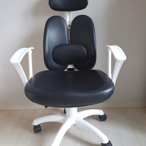 컴퓨터책상의자 조립전새상품과 조립후 반년사용