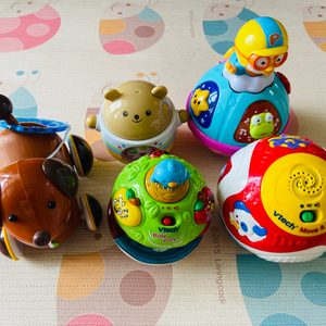 아기 장난감 정리합니다(뽀로로 오뚜기+브이텍 깜짝볼+브이텍 러닝트리+콤비오뚜기)
