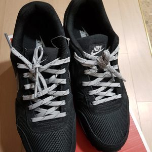 NIKE 나이키
런닝화 조깅화 헬스화