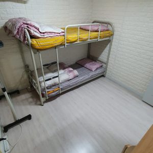 이층침대 벙커침대 2층 철재 침대