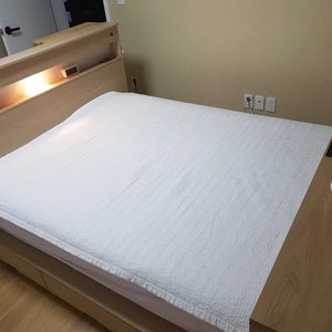3칸 양면 수납 퀸침대 세트(수납형 퀸침대프레임+슬라이딩 배드테이블+퀸매트리스)