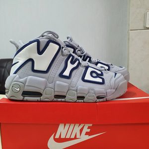 새상품입니다) 정품 업템포 시티팩 뉴욕 size 업템포 뉴욕 265 air more uptempo nyc qs