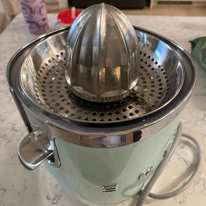 스메그 smeg 과일 착즙기