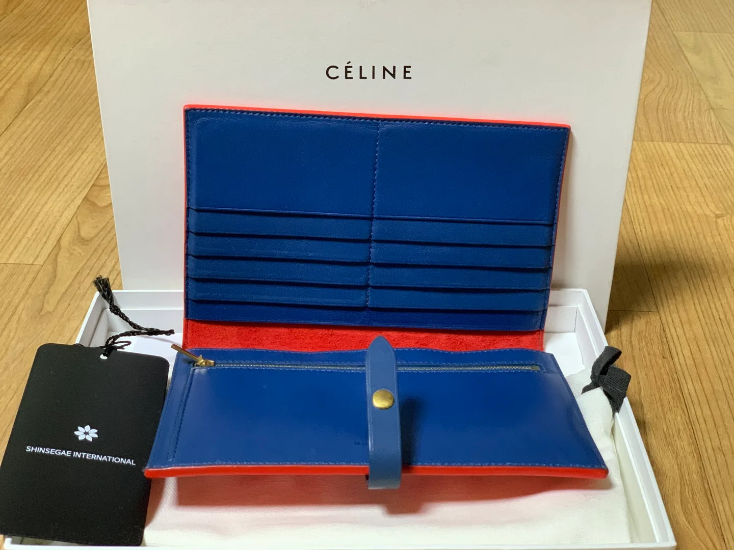 셀린느 스트랩 멀티펑션 지갑