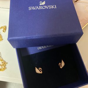 (새상품) 스와로브스키 Swarovski 로즈골드 귀걸이