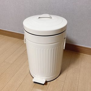 예쁜 휴지통/화이트 휴지통/ 프렌치/ 앤틱 쓰레기통
