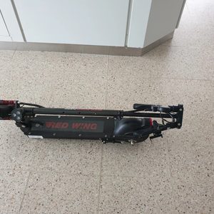 au테크 레드윙 전동킥보드 36V 10A 팝니다~!