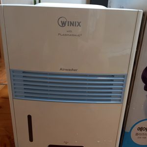 위닉스 프리즈마워터 공기청정기 ,가습기 일반물을 부어서 공기를 깨끗하게 만드는것입니다.상태양호, 박스.가격내림
