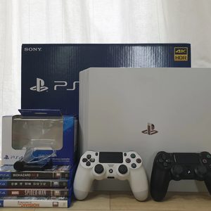 플스4프로/PS4 PRO/ps4 pro/풀박/화이트 7117B/듀얼쇼크2개/타이틀 4종