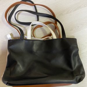 브랜드 TELFAR (텔파) 가방 판매합니다