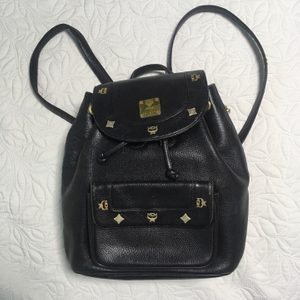 MCM 엠씨엠 정품 가죽 검정 백팩 고급 데일리백팩 엠씨엠가방