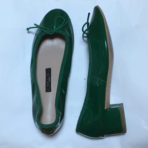깔랑 깔란 굽있는 플랫슈즈 235
