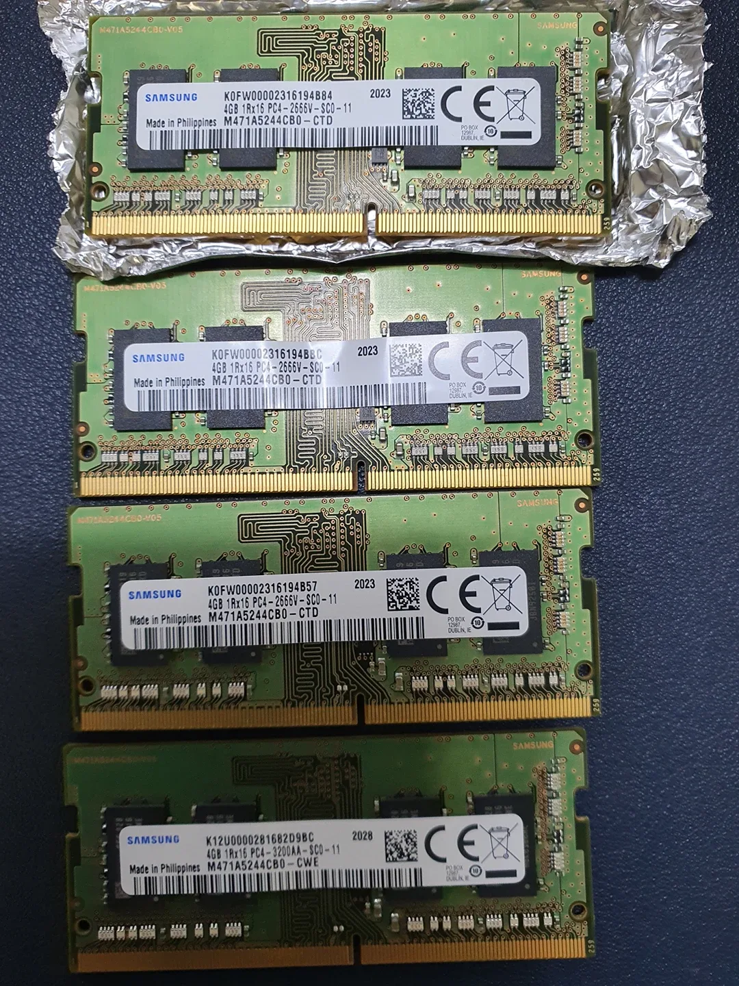 [중고]노트북 메모리 팔아요 PC4- 4Gb 5개, 개당 원입니다.