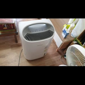제습기(공기청정기가능).전기오븐기(전자레인지가능).전자렌지.건조대.청소기.가스렌지(가스레인지).제습기