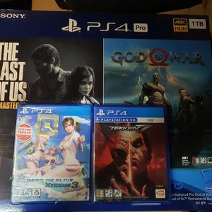 PS4 플레이스테이션4 Pro 7218B 1TB 갓오브워+라스트 오브 어스+cd2장 미개봉 새상품 판매 합니다