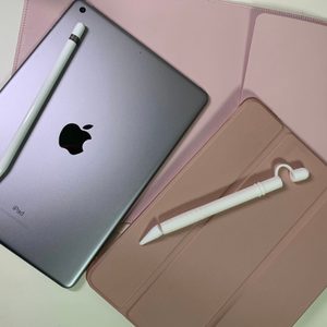 애플아이패드6세대32GB,Wifi+애플펜슬1세대+애플정품 아이패드 충전기+아이패드케이스+아이패드파우치+애플펜슬케이스