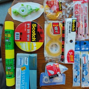 화신 스테플러, 스카치 다용도 테이프, 화이트 수정테이프, 바르네 풀테이프, 딱풀, 제브라 리필심 SK-0.7
