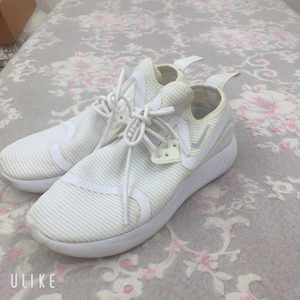 나이키 루나차지 남성 흰운동화 화이트 운동화 260