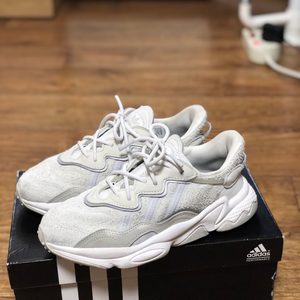 아디다스 오즈위고 230
