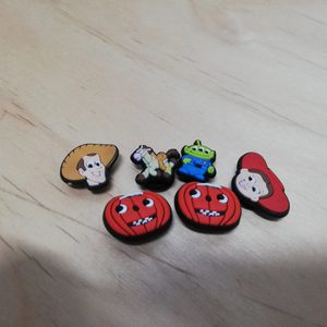 크록스 슬리퍼용(자비치) 지비츠 판매합니다