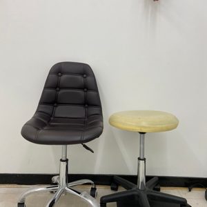 바퀴의자 오발의자 피부관리실의자 미용의자 의자