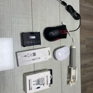 무선 마우스 게이밍 마우스 아이폰 충전기 선 lg이어폰 샤오미 무선 셀카봉