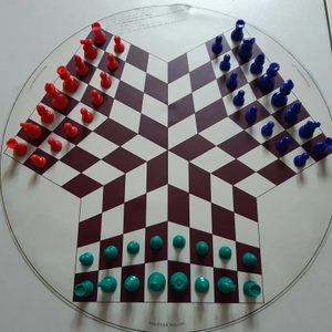 3인용 체스판(2개)/4인용 체스판(4개)/칼라 기물(빨강3개,파랑4개,초록5개,화이트2개,블랙2개)/MSO체스
