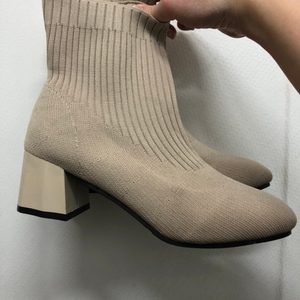 💙삭스슈즈 앵클부츠 삭스부츠 베이지 240